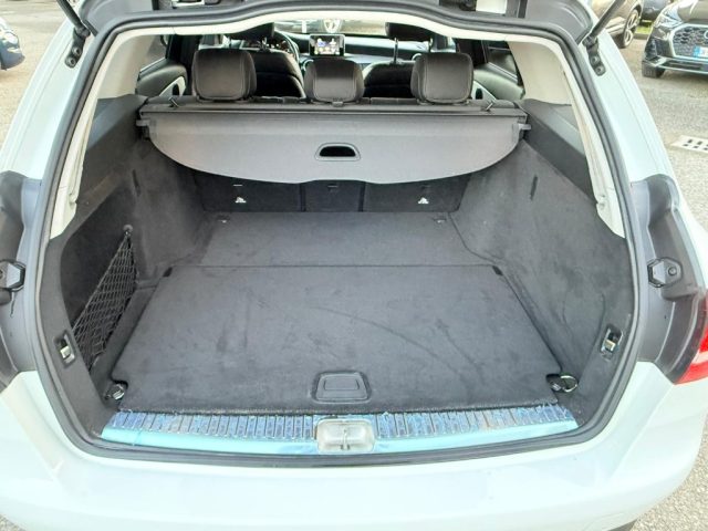 MERCEDES-BENZ C 220 usata, con Sistema di navigazione