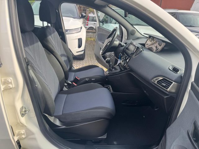 LANCIA Ypsilon usata, con Servosterzo