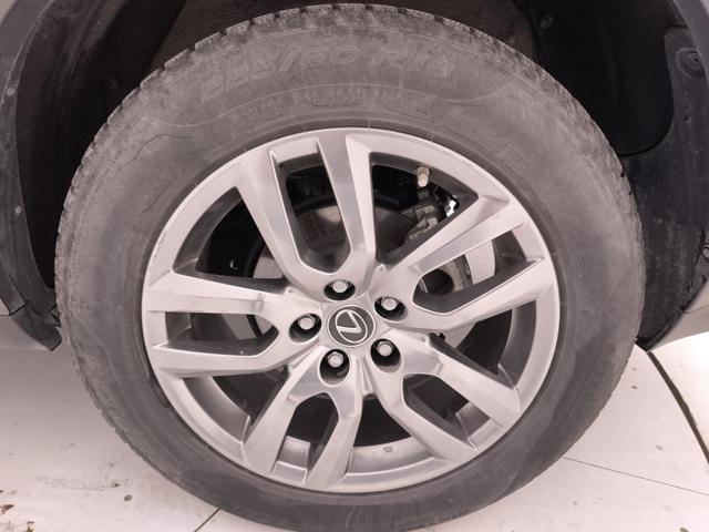 LEXUS NX 300h usata, con Fari LED