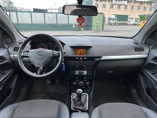 OPEL Astra usata, con Climatizzatore