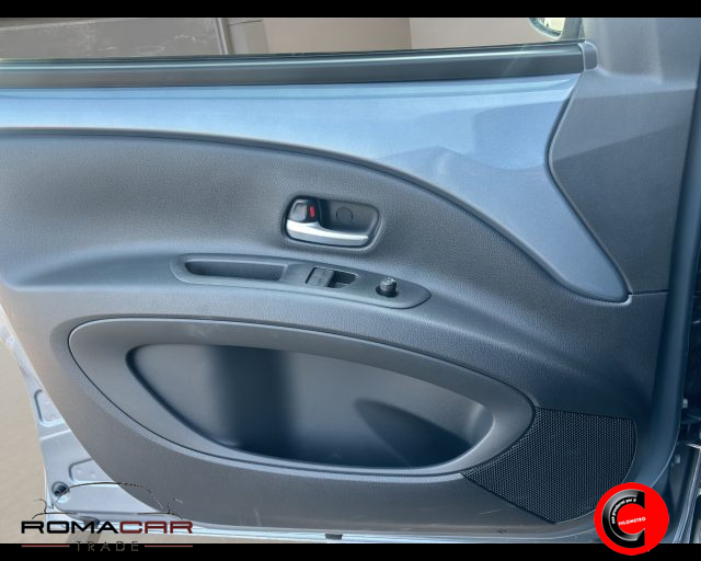 TOYOTA Aygo X usata, con Autoradio digitale