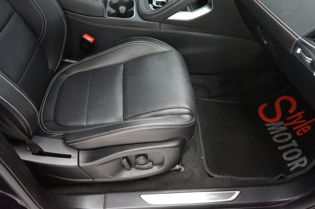 JAGUAR E-Pace usata, con Telecamera per parcheggio assistito