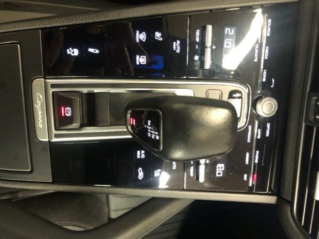 PORSCHE Cayenne usata, con Sensore di luce