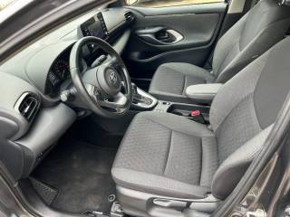 TOYOTA Yaris usata 9
