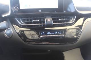 TOYOTA C-HR usata, con Volante in pelle