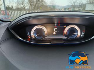 PEUGEOT 5008 usata, con Park Distance Control