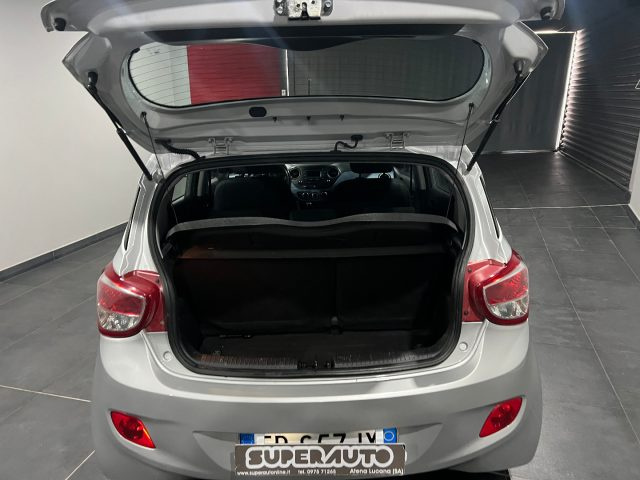 HYUNDAI i10 usata, con Controllo trazione