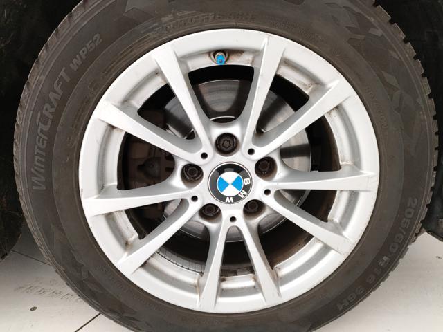 BMW 320 usata, con Fari LED