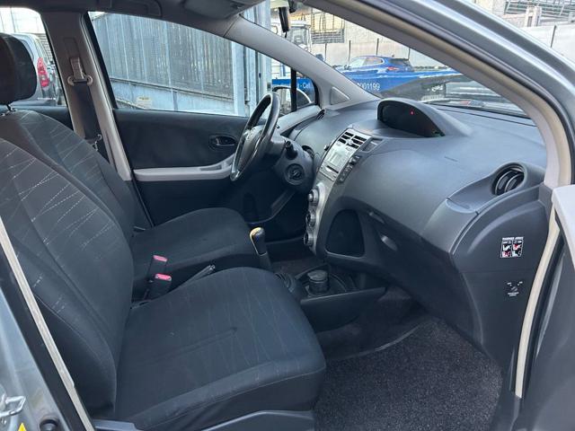 TOYOTA Yaris usata, con Fendinebbia