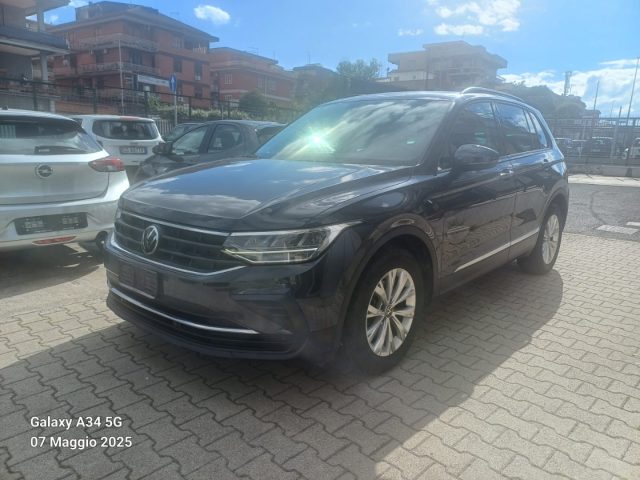 VOLKSWAGEN Tiguan usata, con Airbag