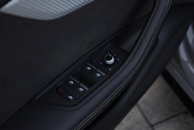 AUDI A4 usata, con Sedile posteriore sdoppiato