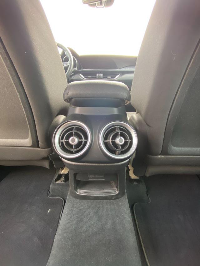 ALFA ROMEO Stelvio usata 25