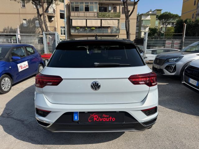 VOLKSWAGEN T-Roc usata, con Autoradio