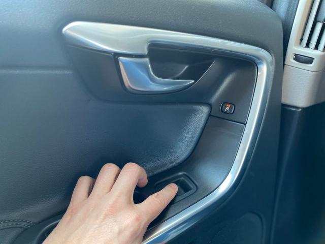 VOLVO V60 usata, con Servosterzo