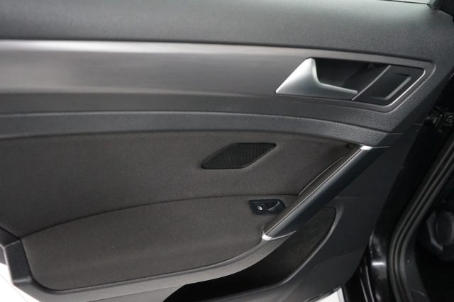 VOLKSWAGEN Golf usata, con Start/Stop Automatico