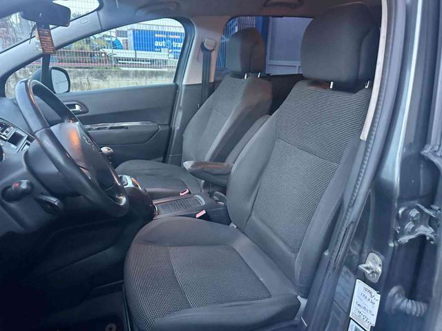 PEUGEOT 5008 usata, con Fendinebbia