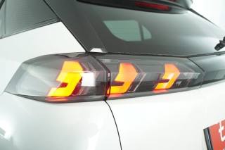 PEUGEOT 2008 usata 16