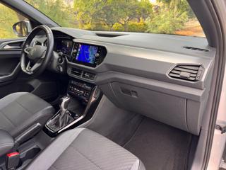 VOLKSWAGEN T-Cross usata, con USB
