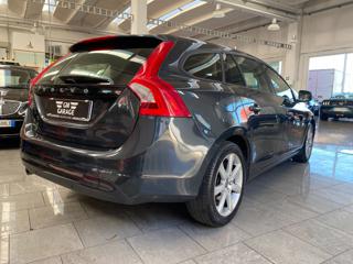 VOLVO V60 usata, con Sedile posteriore sdoppiato