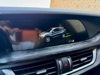 ALFA ROMEO Stelvio usata, con Climatizzatore automatico, 2 zone