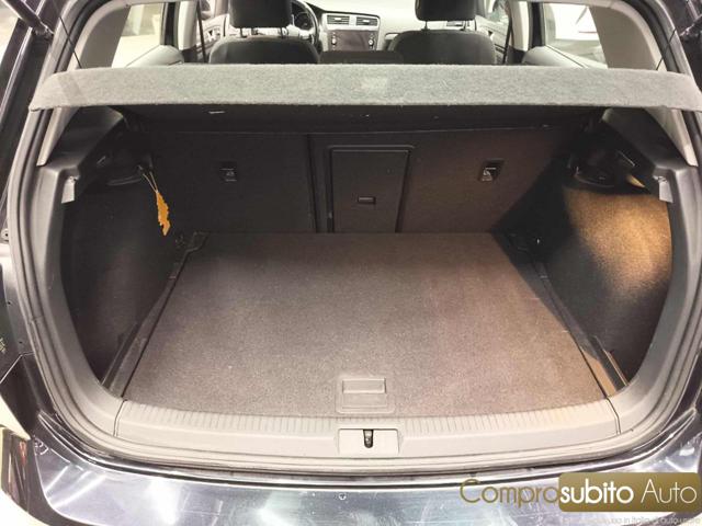 VOLKSWAGEN Golf usata, con Specchietti laterali elettrici