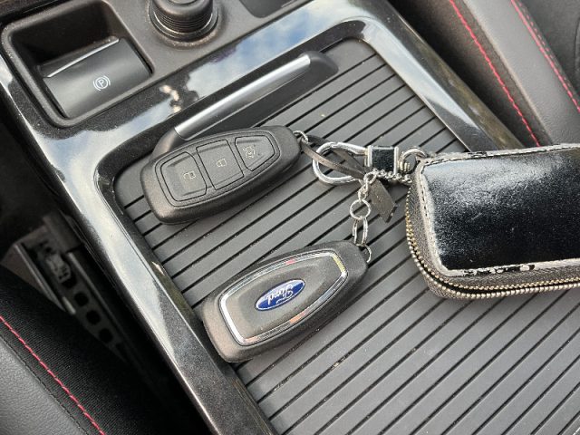 FORD Kuga usata, con Cruise Control