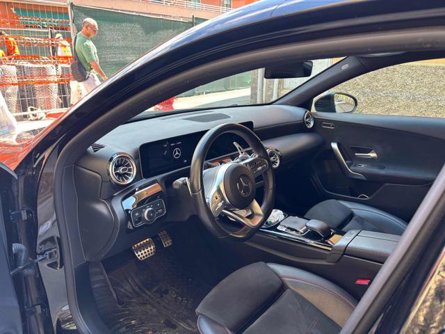 MERCEDES-BENZ A 220 usata, con Cronologia tagliandi