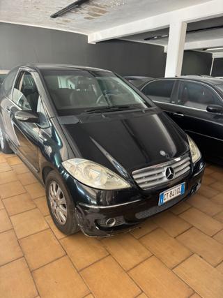 MERCEDES-BENZ A 180 usata, con Airbag