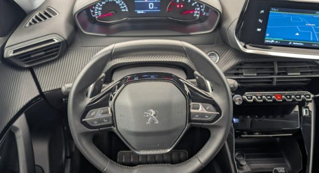 PEUGEOT 2008 usata, con Climatizzatore
