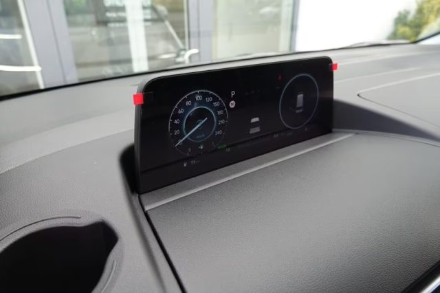 HYUNDAI Staria usata, con Sistema di navigazione