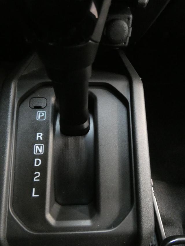 SUZUKI Jimny usata, con Sedile posteriore sdoppiato