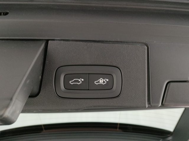 VOLVO XC60 usata, con Volante in pelle