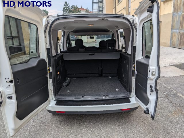 FIAT Doblo usata, con USB