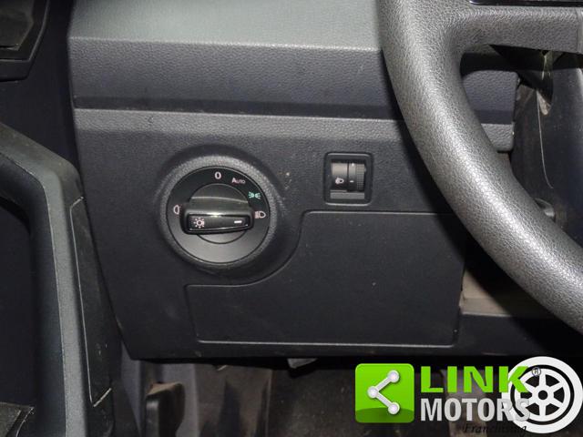 SEAT Arona usata, con Sedile posteriore sdoppiato