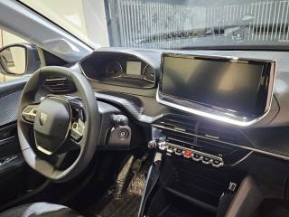 PEUGEOT 208 usata, con Touch screen