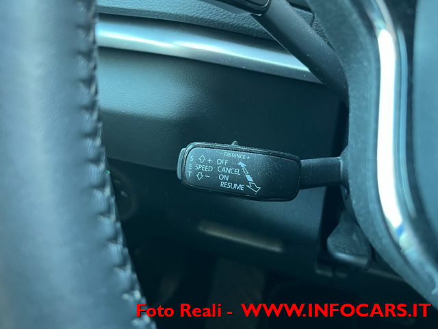 SKODA Karoq usata, con Bracciolo