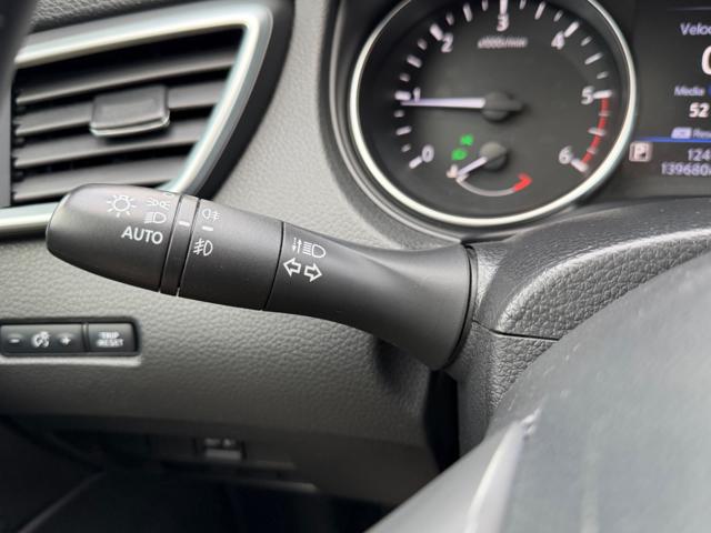 NISSAN Qashqai usata, con Climatizzatore automatico, 2 zone