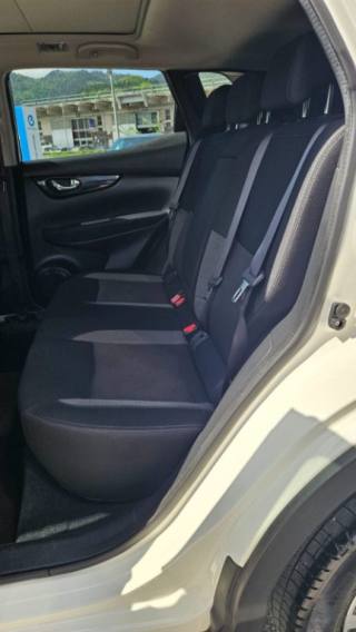 NISSAN Qashqai usata, con Controllo elettronico della corsia