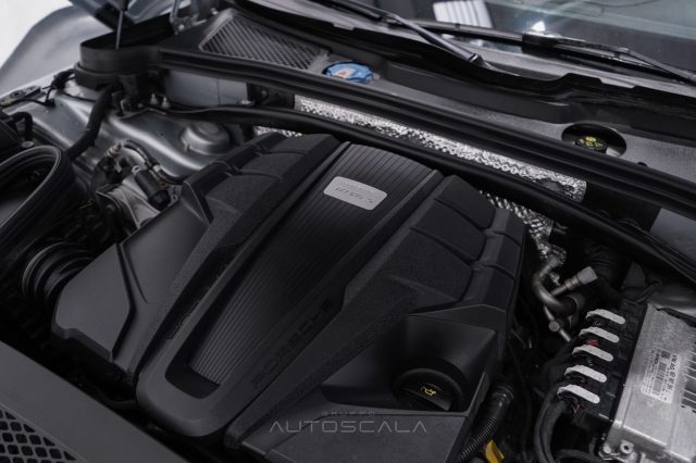 PORSCHE Macan usata 46