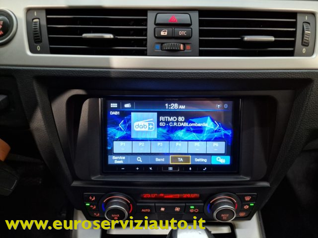 BMW 320 usata, con USB