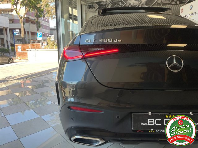 MERCEDES-BENZ GLC 300 usata, con Fari LED