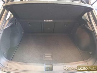 VOLKSWAGEN T-Roc usata 25