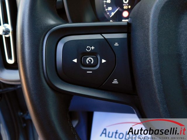VOLVO XC40 usata, con Bluetooth