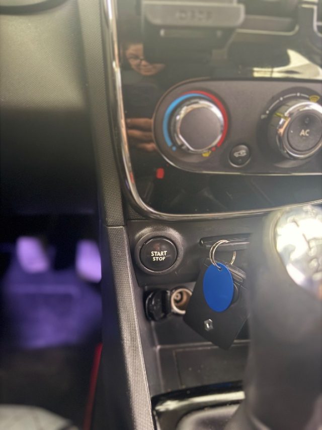 RENAULT Clio usata 16