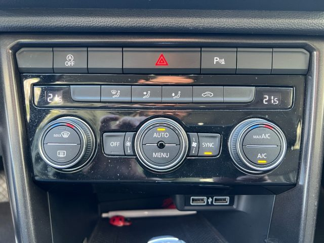 VOLKSWAGEN T-Roc usata 22