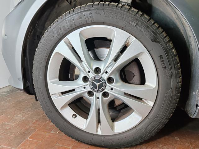 MERCEDES-BENZ C 200 usata, con Alzacristalli elettrici