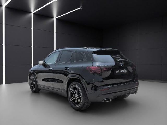 MERCEDES-BENZ GLA 200 usata, con Airbag laterali