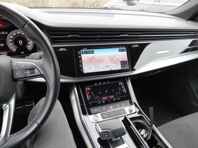 AUDI Q8 usata, con Autoradio