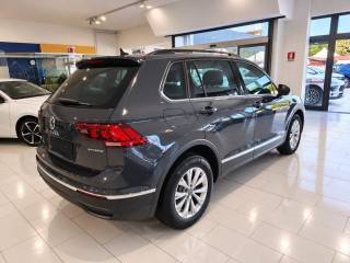 VOLKSWAGEN Tiguan usata, con Autoradio