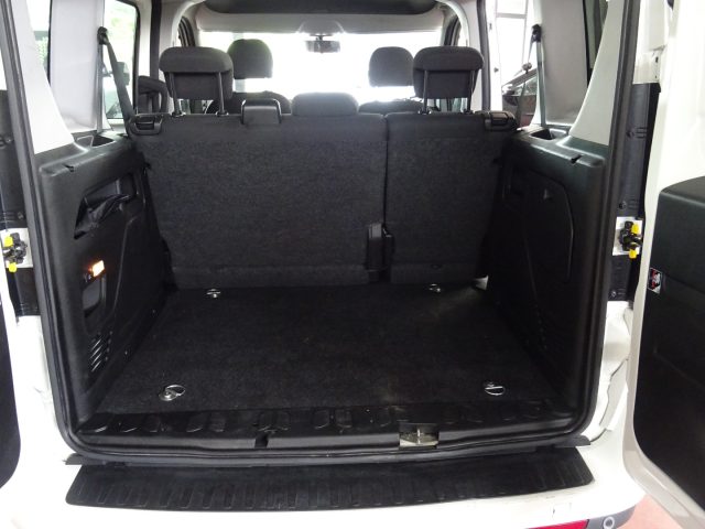 FIAT Doblo usata, con Autoradio